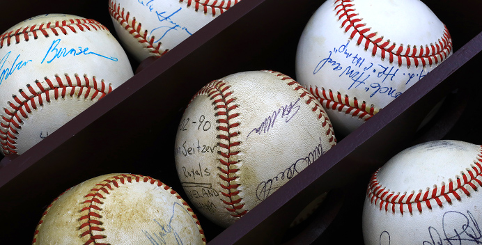 Understanding the Value of Your Sports Memorabilia